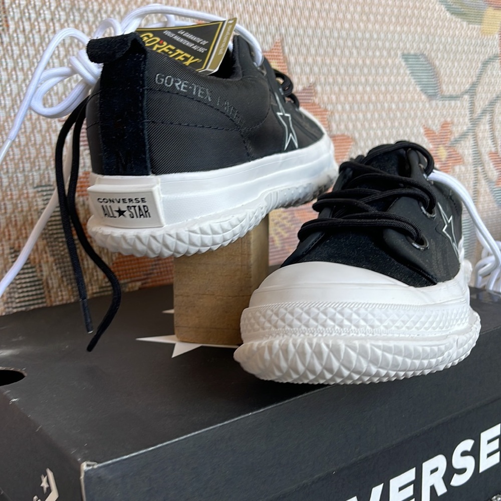 Converse WMNS 163178C
ONE STAR MC18 OX BLACK/WHITE/WHITE Sneakers - Picture 10 of 16